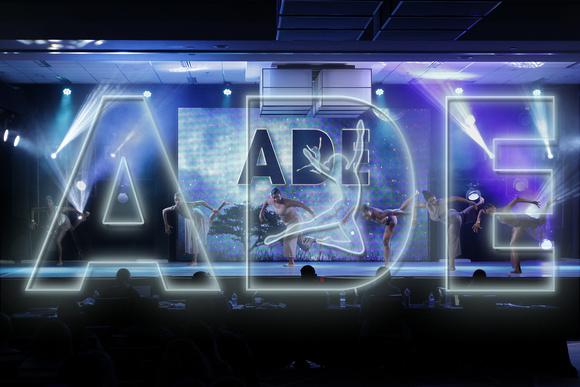 761A4136